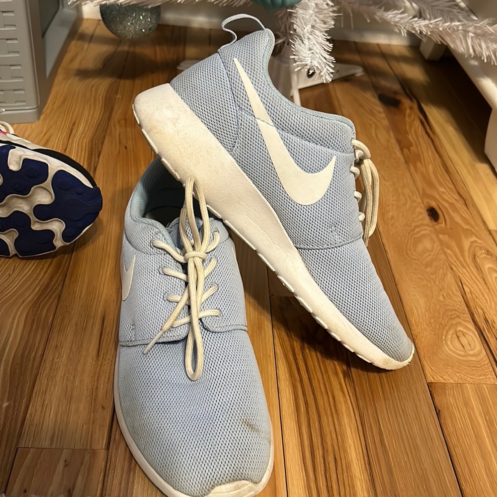 Light blue Roches